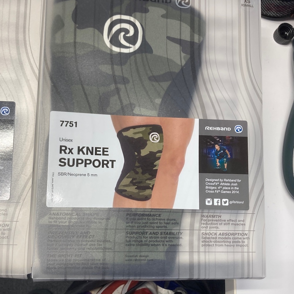 NWT XS Rehband 5mm Knee Sleeves for Cross-Training & Powerlifting - Picture 4 of 4